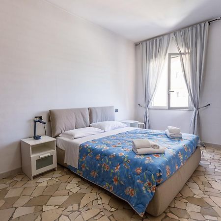 Linate Airport Apartment Milão Exterior foto