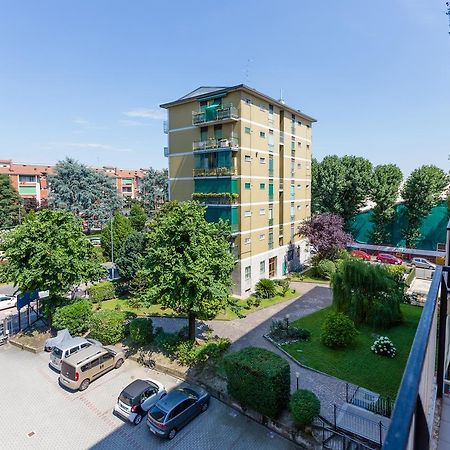 Linate Airport Apartment Milão Exterior foto