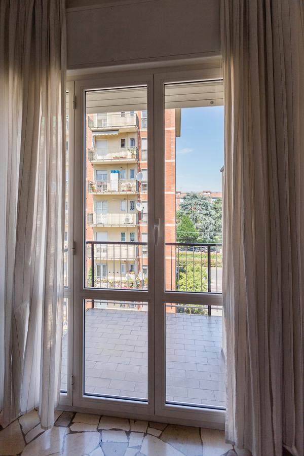 Linate Airport Apartment Milão Exterior foto