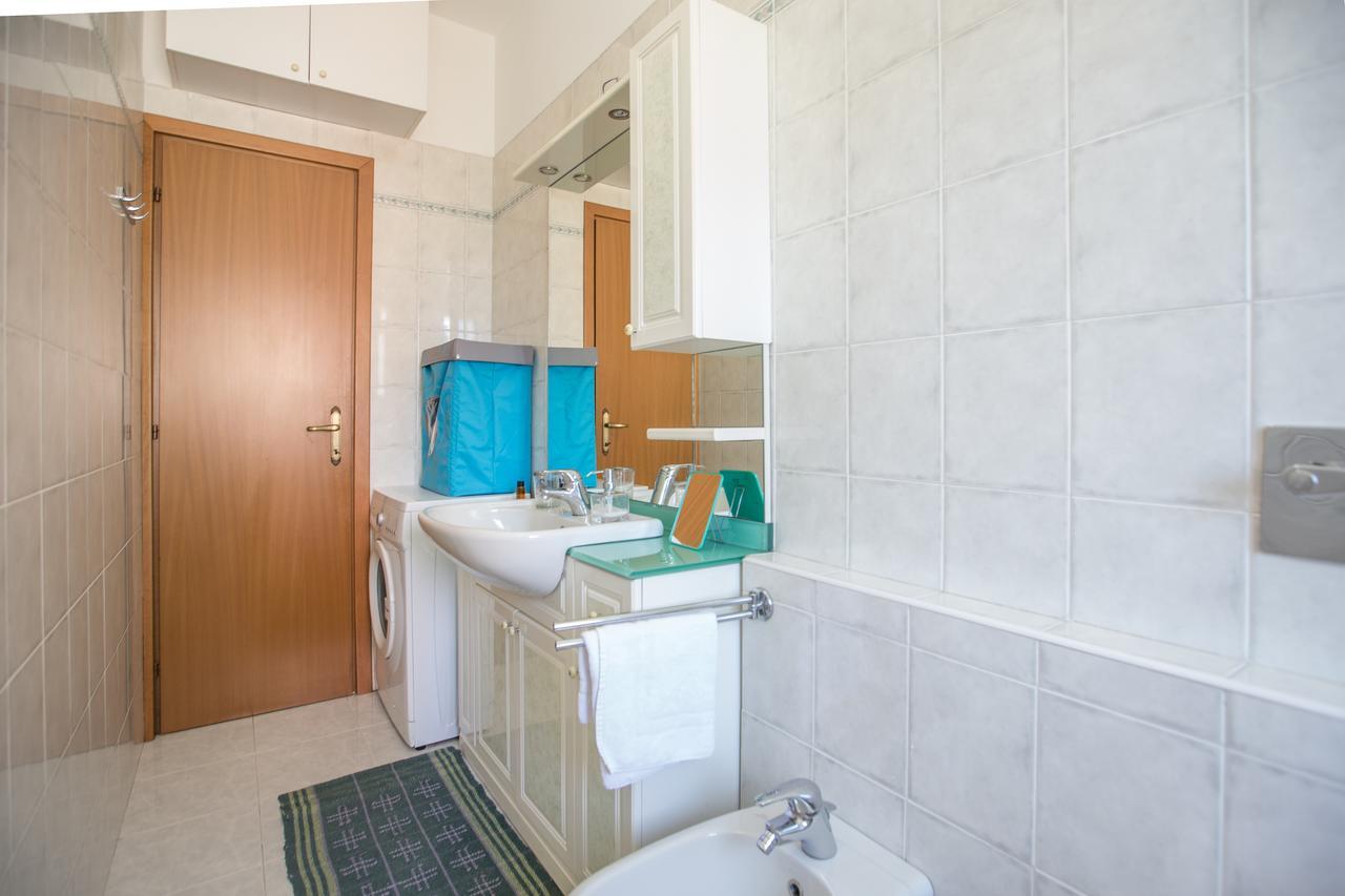 Linate Airport Apartment Milão Exterior foto