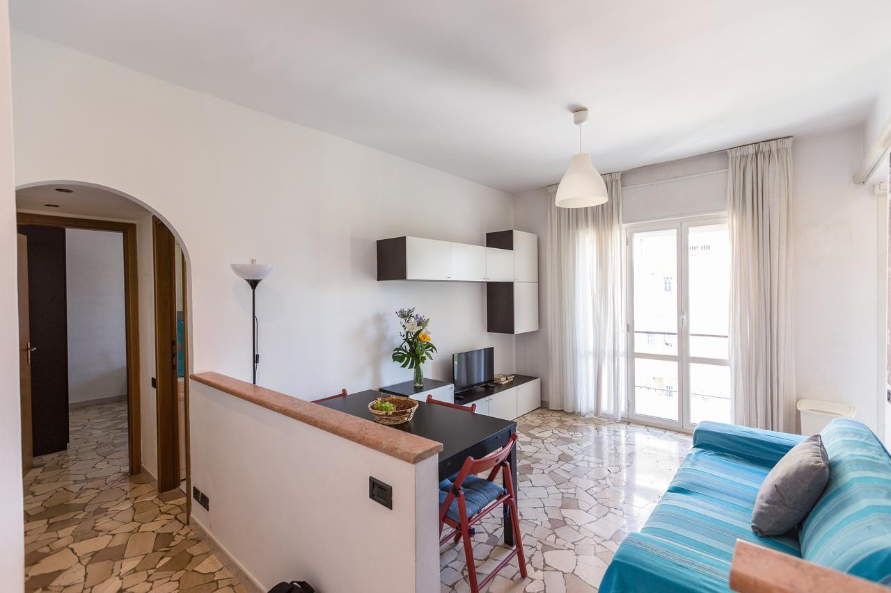 Linate Airport Apartment Milão Exterior foto
